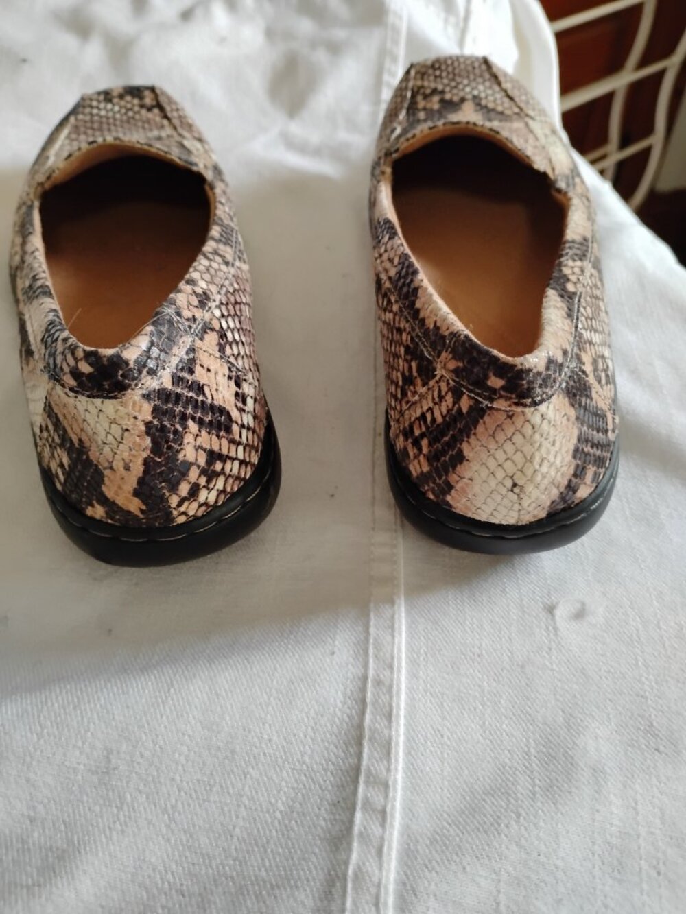 Clarks Collections Brown Leather Snakeskin Motif Sz. 8tif Loafers Sz. - Picture 5 of 6